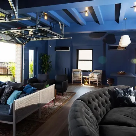 Loft W/ Pool & Rooftop Deck Hotel